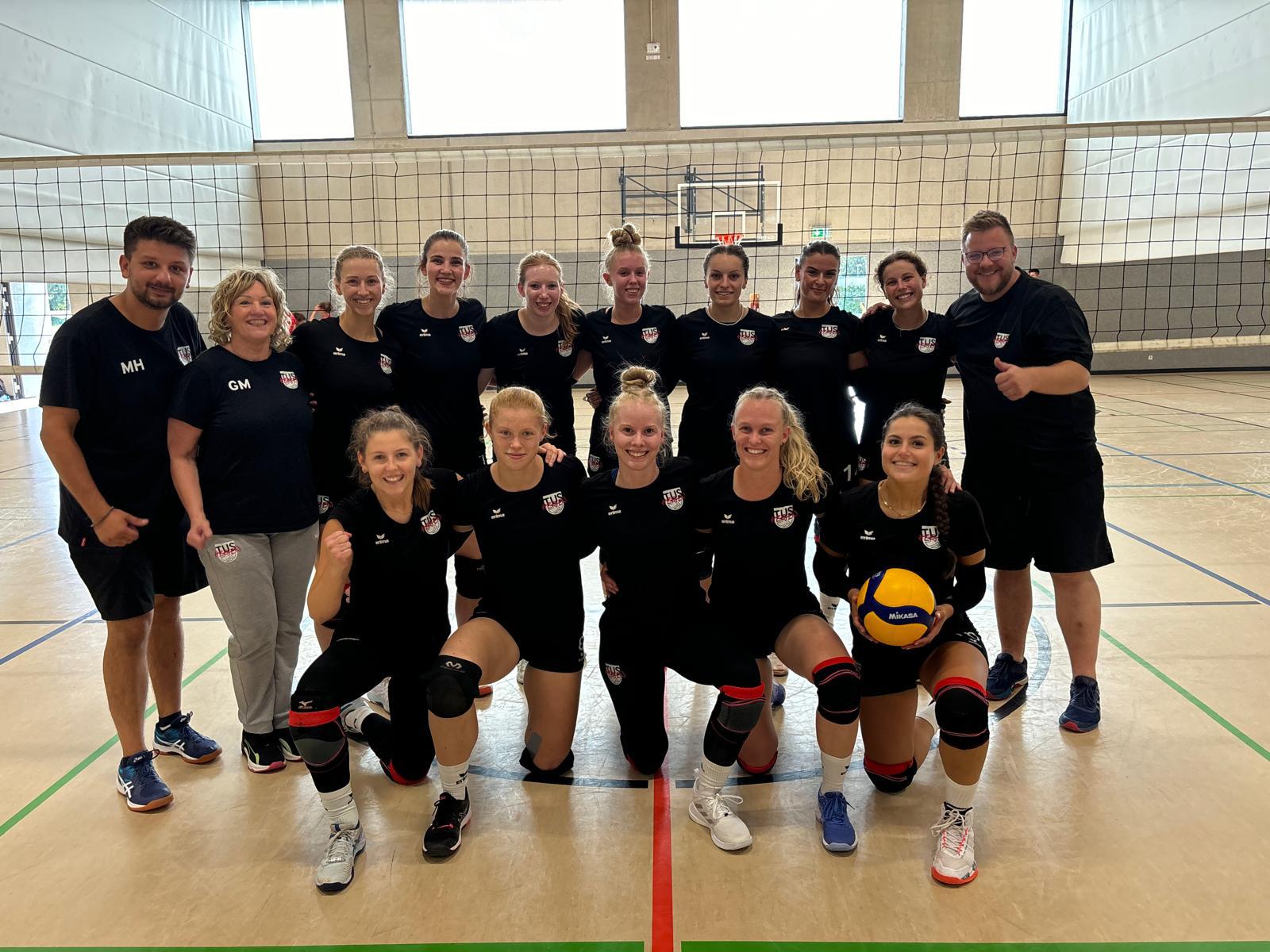 Team#1 beim Vorbereitungsturnier in Köln. Es fehlen Rebecca Laame und Rafaela Rietz.